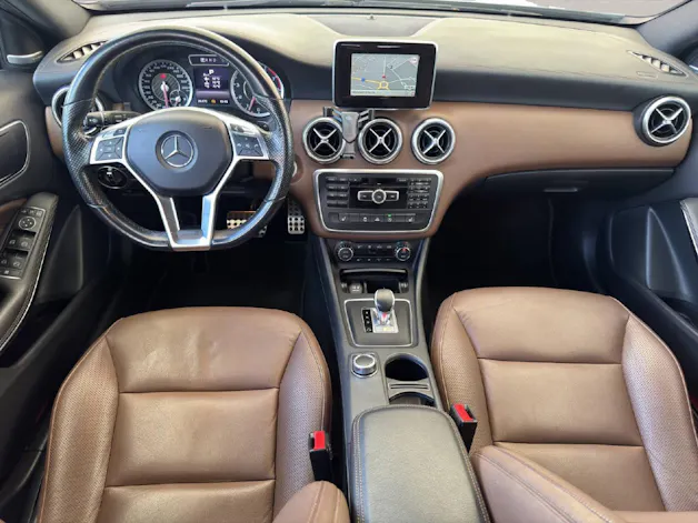 Mercedes-Benz A 45 AMG 4x4 *weiss MATT* 360PS