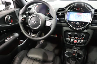 https://vehicle.imgix.net/4395674/a16b3a62-6ab0-4f34-a943-224b4524a3f2.JPG