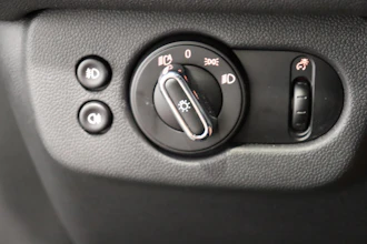 https://vehicle.imgix.net/4395674/d9f412b1-27f1-4edf-ab0f-c4464964b6fa.JPG