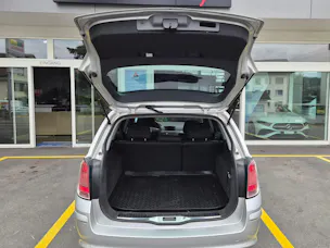 Opel Astra Caravan 1.8i 16V 125 Silverline
