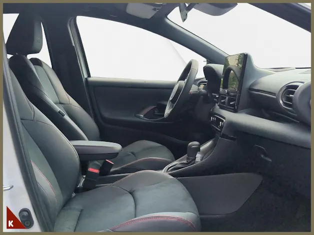 Toyota Yaris 1.5 VVT-i HSD GR Sport
