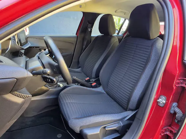 Peugeot 208 NEW 1.2 PureTech Active