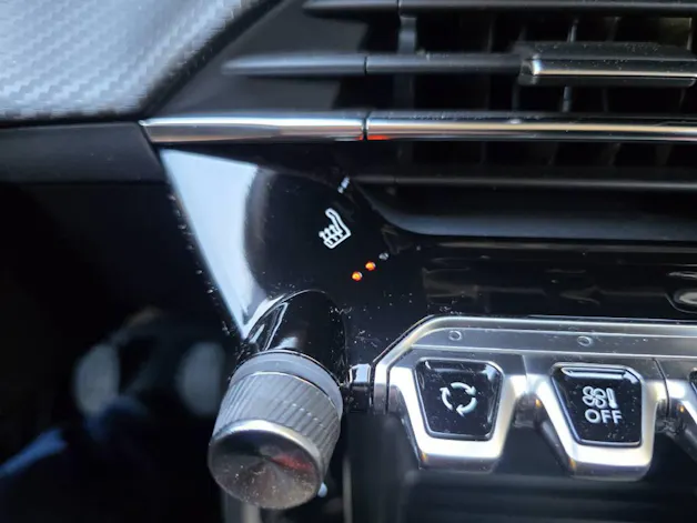 Peugeot 208 NEW 1.2 PureTech Active