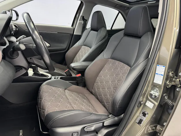 Toyota Yaris Cross 1.5 VVT-i HSD Elegant AWD-i
