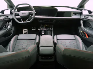 AUDI S6 e-tron Avant quattro