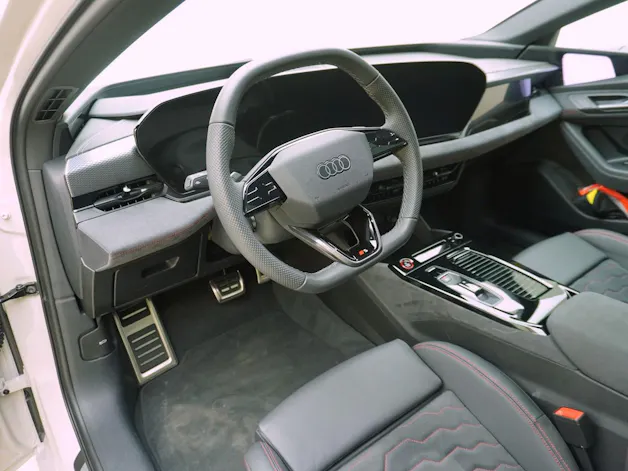 Audi S6 e-tron Avant quattro