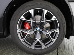 https://vehicle.imgix.net/4395842/965d945d-2c01-47eb-b343-292f7a43686b.jpg