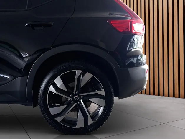Volvo XC40 2.0 B5 MH Ultimate Dark AWD