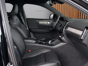 Volvo XC40 2.0 B5 MH Ultimate Dark AWD