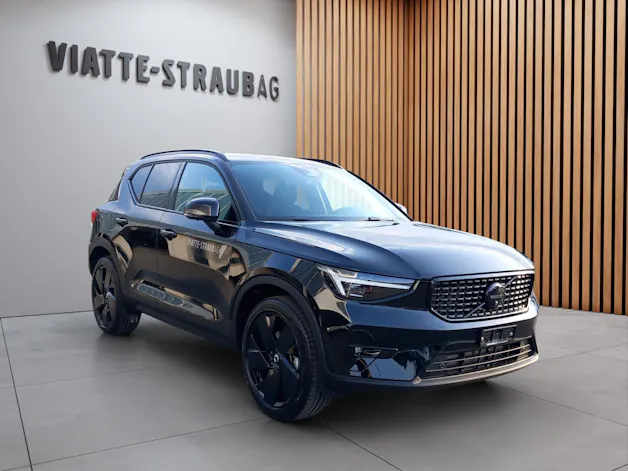 Volvo XC40 2.0 B4 MH Black Edition