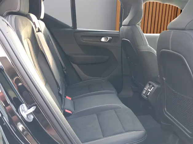 Volvo XC40 2.0 B4 MH Black Edition