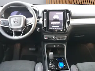 Volvo XC40 2.0 B4 MH Black Edition