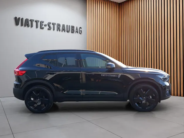 Volvo XC40 2.0 B4 MH Black Edition