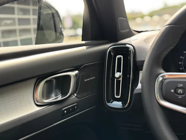Volvo XC40 2.0 B4 MH Black Edition