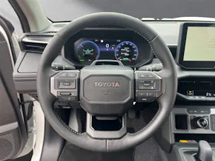 Toyota Hilux Double Cab.-Pick-up 59KWh Style