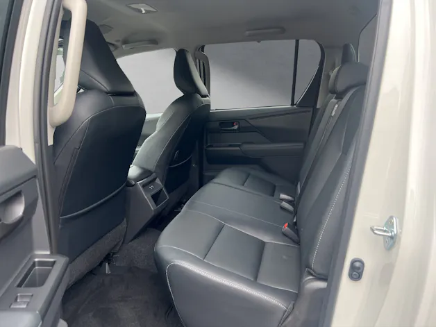 Toyota Hilux Double Cab.-Pick-up 59KWh Style