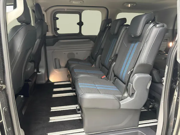 FORD Tourneo C Bus 320 L1 2.0 EcoBlue 170 Sport 4x4