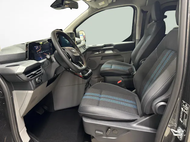 FORD Tourneo C Bus 320 L1 2.0 EcoBlue 170 Sport 4x4