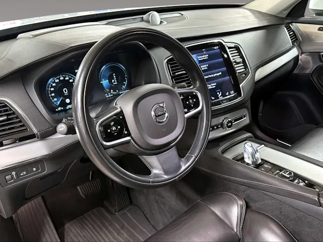 VOLVO XC90 2.0 T8 TE Momentum 7P. AWD