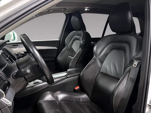 VOLVO XC90 2.0 T8 TE Momentum 7P. AWD