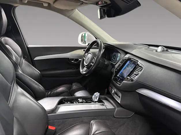 VOLVO XC90 2.0 T8 TE Momentum 7P. AWD