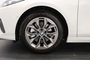 immagine del veicolo BMW 120i