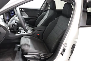 immagine del veicolo BMW 120i
