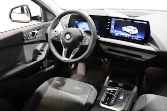 https://vehicle.imgix.net/4395931/c4f37aa3-8be5-45db-93e0-8746af9d666b.JPG