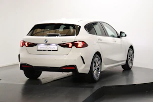 immagine del veicolo BMW 120i