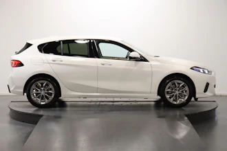 https://vehicle.imgix.net/4395931/fdd4fed8-a3db-454c-b5d2-a0823f200e01.JPG