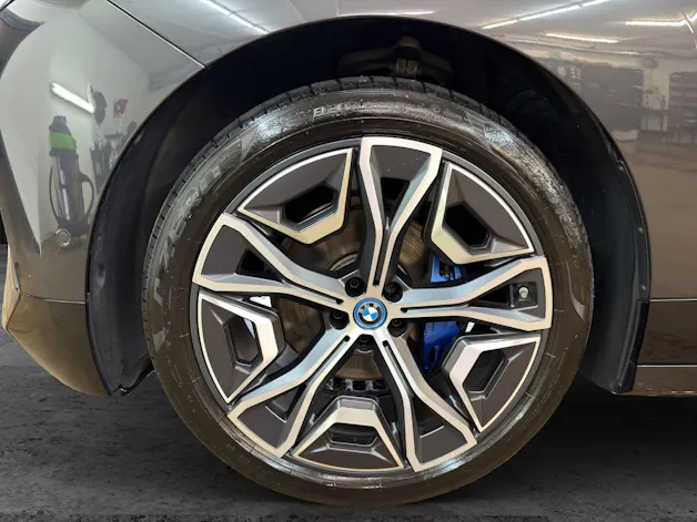BMW iX xDrive50