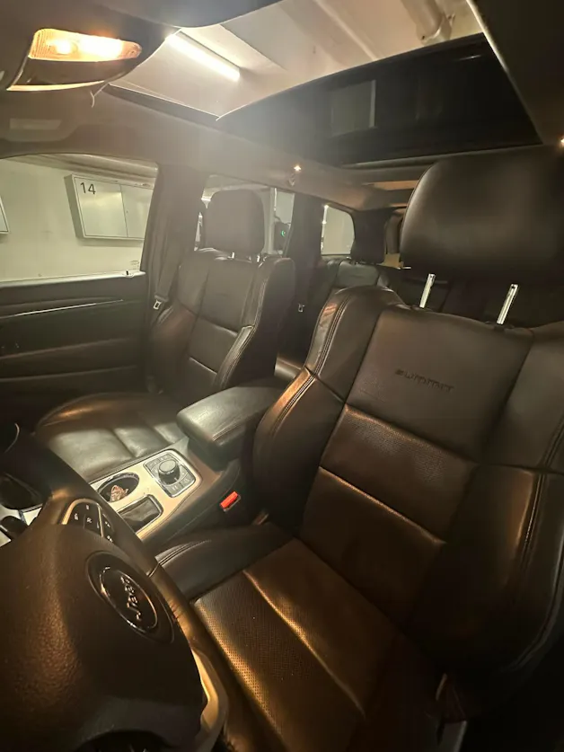 Jeep Grand Cherokee 5.7 V8 HEMI Overland