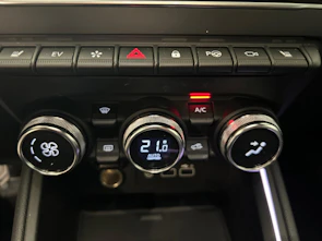 Fahrzeugbild MITSUBISHI Colt 1.6 HEV Instyle