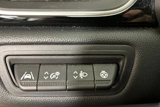 https://vehicle.imgix.net/4396038/8244a66e-e44c-4720-929c-2e2413b38ce0.jpg