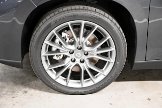 https://vehicle.imgix.net/4396045/fb505b1c-ae89-401d-a639-736767863bee.jpg