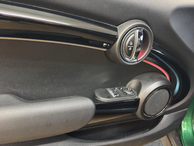 MINI F56 Cooper SE