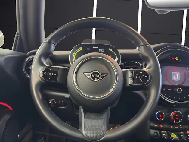 MINI F56 Cooper SE