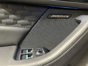 https://vehicle.imgix.net/4396102/b2b87c52-77c1-474e-98b0-405cab2bbfd1.jpg