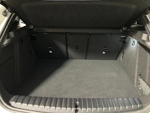 https://vehicle.imgix.net/4396106/1f8a49ee-f396-44a1-b073-2a34b028a1c8.jpg