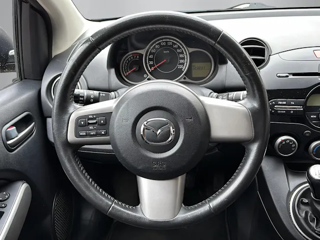 MAZDA 2 1.3 84 MZR Exclusive