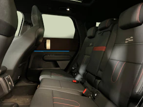 https://vehicle.imgix.net/4396116/003d0496-6012-4298-9a95-fe0ec3e1f001.jpg