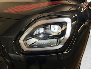 https://vehicle.imgix.net/4396116/1feb24ef-4c49-4f44-aea3-e11b5bfb05db.jpg