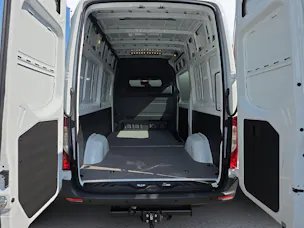 Mercedes-Benz Sprinter 319 CDI PRO KA S 4x4 WORKER