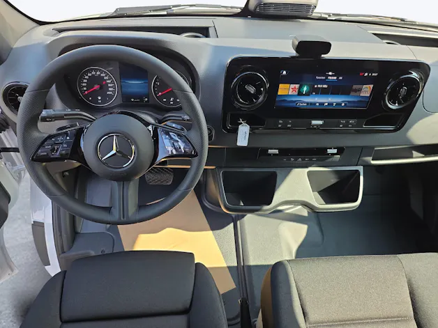 Mercedes-Benz Sprinter 319 CDI PRO KA S 4x4 WORKER
