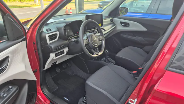 Suzuki Swift 1.2 Sakura Hybrid 4x4