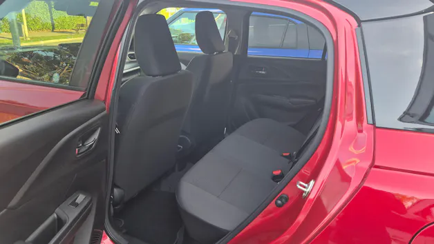 Suzuki Swift 1.2 Sakura Hybrid 4x4