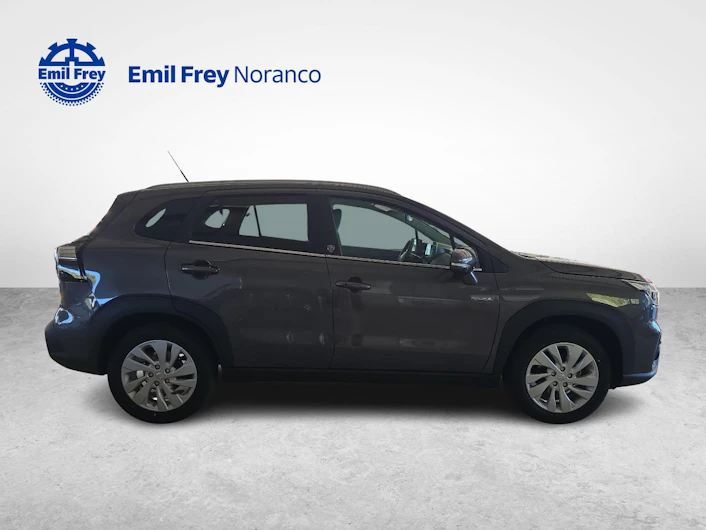 Fahrzeugbild SUZUKI S-CROSS