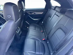 Jaguar F-Pace 2.0 P400e R-Dynamic SE AWD