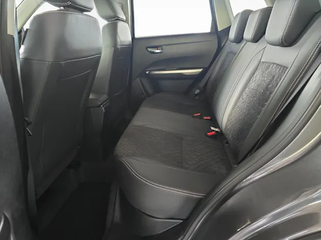 Suzuki Vitara 1.4 T Piz Sulai Top Hybrid 4x4