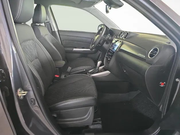 Suzuki Vitara 1.4 T Piz Sulai Top Hybrid 4x4
